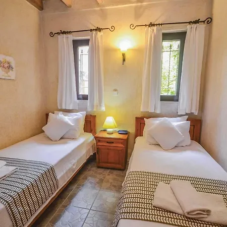 Sleeps 4 Air Con Wifi *