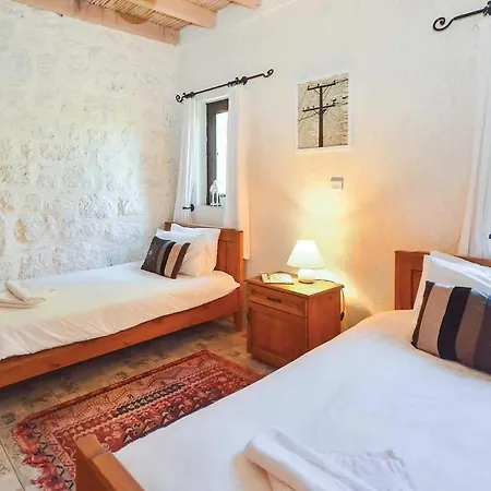 Sleeps 4 Air Con Wifi بيتيس
