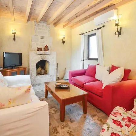 Sleeps 4 Air Con Wifi Villa *
